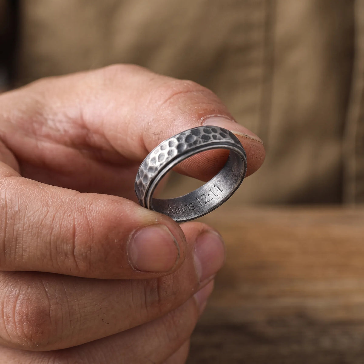 925 Sterling Silver Hammered Ring, Oxidized Textured Band for Men, Custom Engraved Ring, Rustic Wedding Band