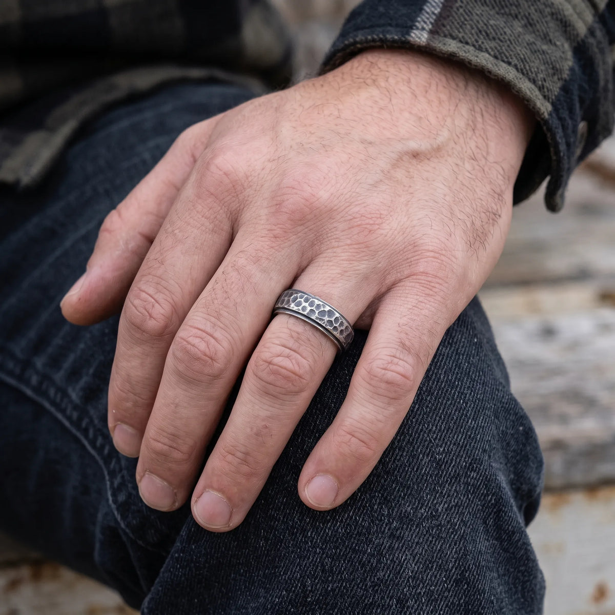 925 Sterling Silver Hammered Ring, Oxidized Textured Band for Men, Custom Engraved Ring, Rustic Wedding Band