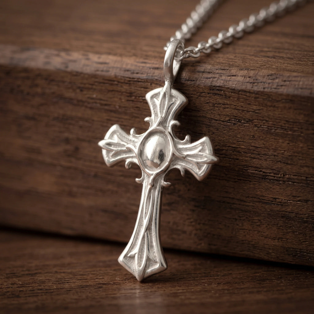 Personalized 925 Sterling Silver Gothic Cross Pendant Honoring Christ’s Redeeming Love