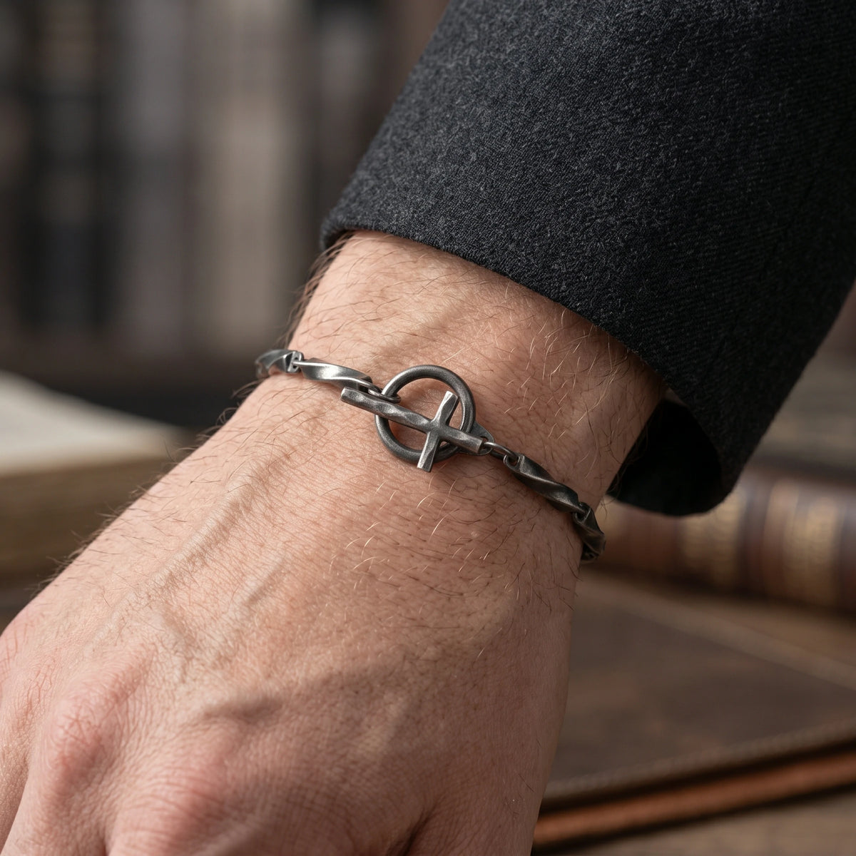 925 Sterling Silver Cross Toggle Clasp Bracelet for Daily Spiritual Faith
