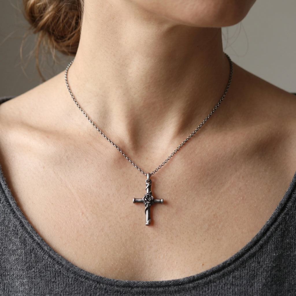 925 Sterling Silver Rose Cross Durable Faith Pendant Necklace