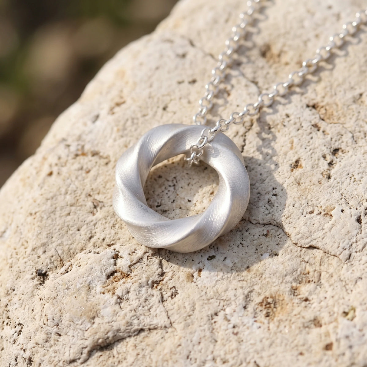 925 Sterling Silver Mobius Strip Pendant Symbolizing Eternal Love And Infinite Connection