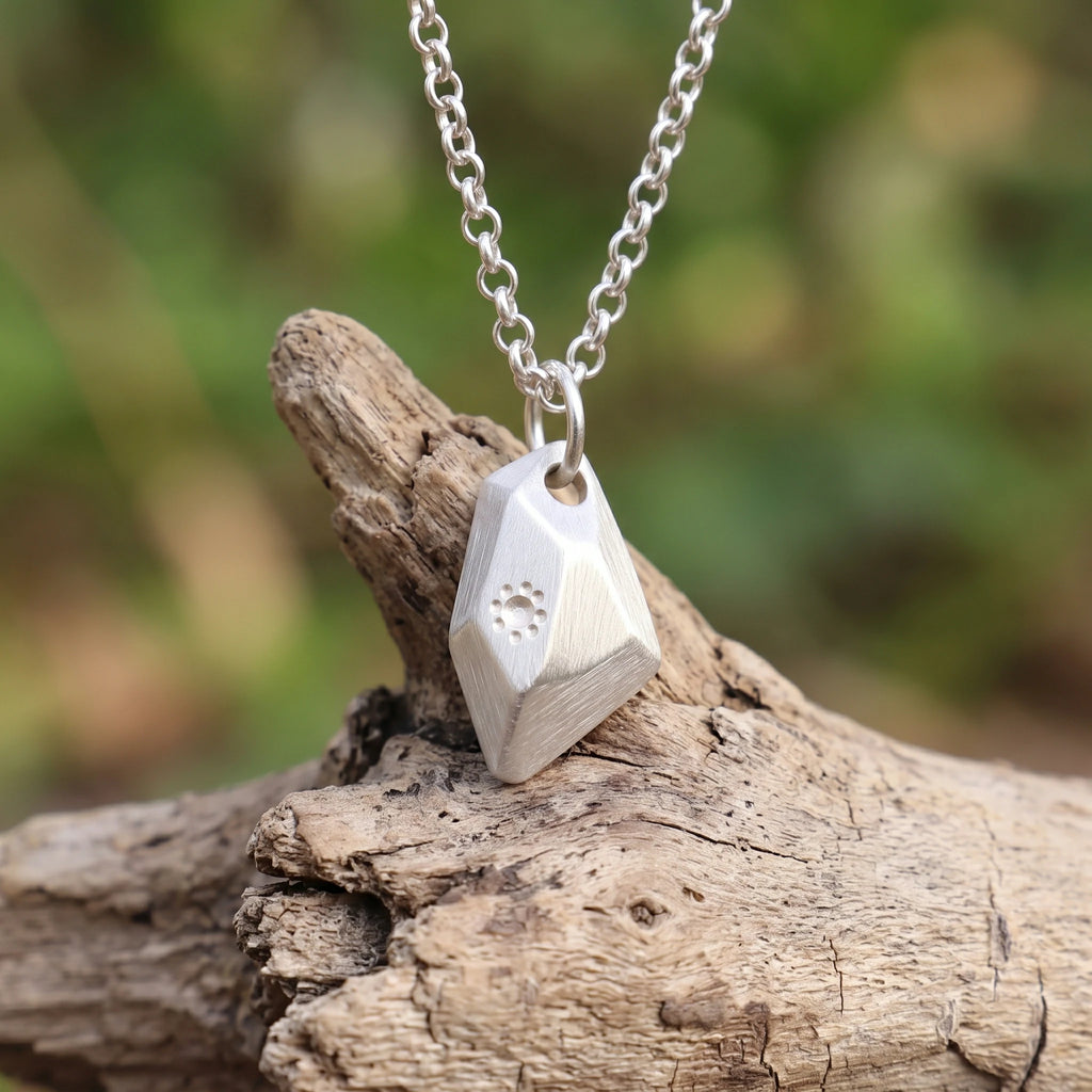 925 Sterling Silver Sun Wishing Stone Pendant Radiant With Solar Energy And Hope