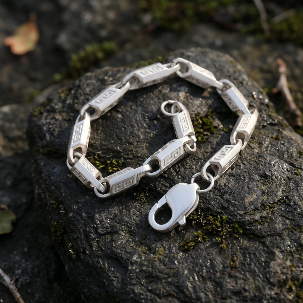 Custom 925 Sterling Silver Engraved Link Bracelet for Timeless Style and Personal Identity