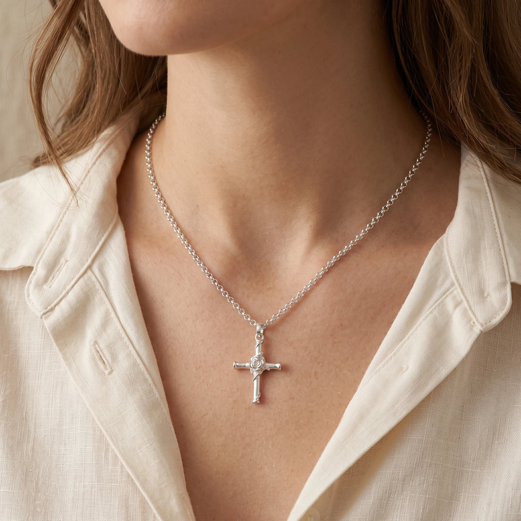 925 Sterling Silver Rose Cross Durable Faith Pendant Necklace