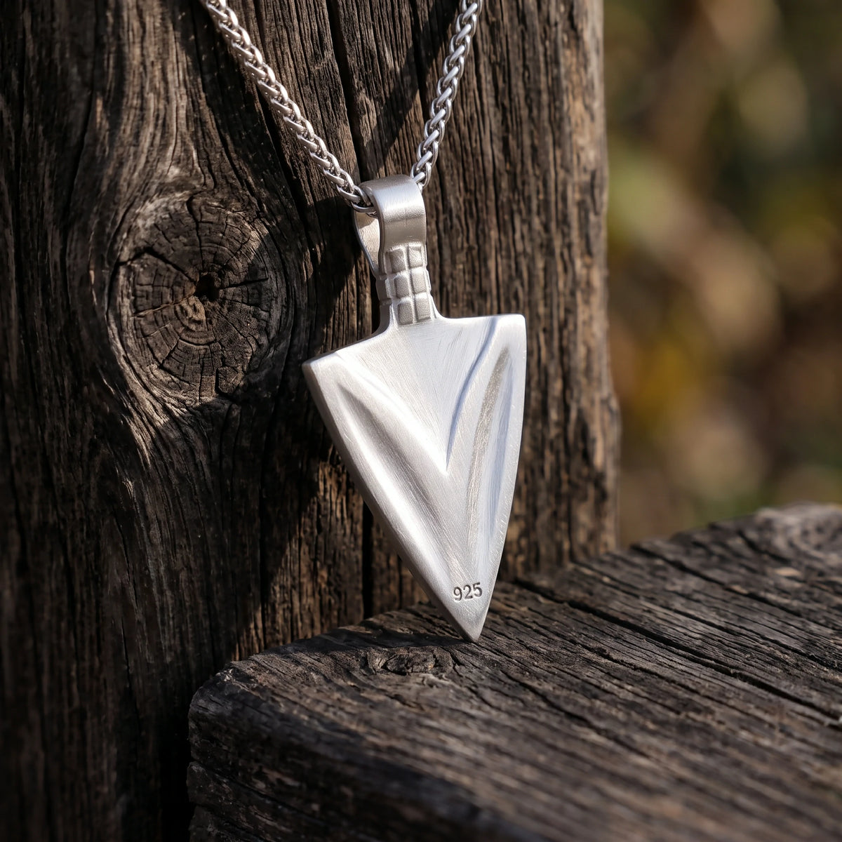925 Sterling Silver Wolf Arrowhead Pendant Embodiment Of Wild Instinct And Fierce Focus