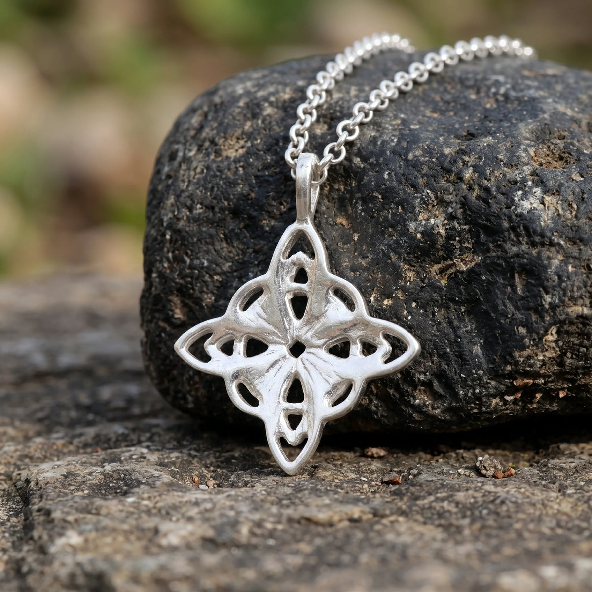 925 Sterling Silver Celtic Knot Pendant Necklace, Vintage Witch Knot Amulet Jewelry